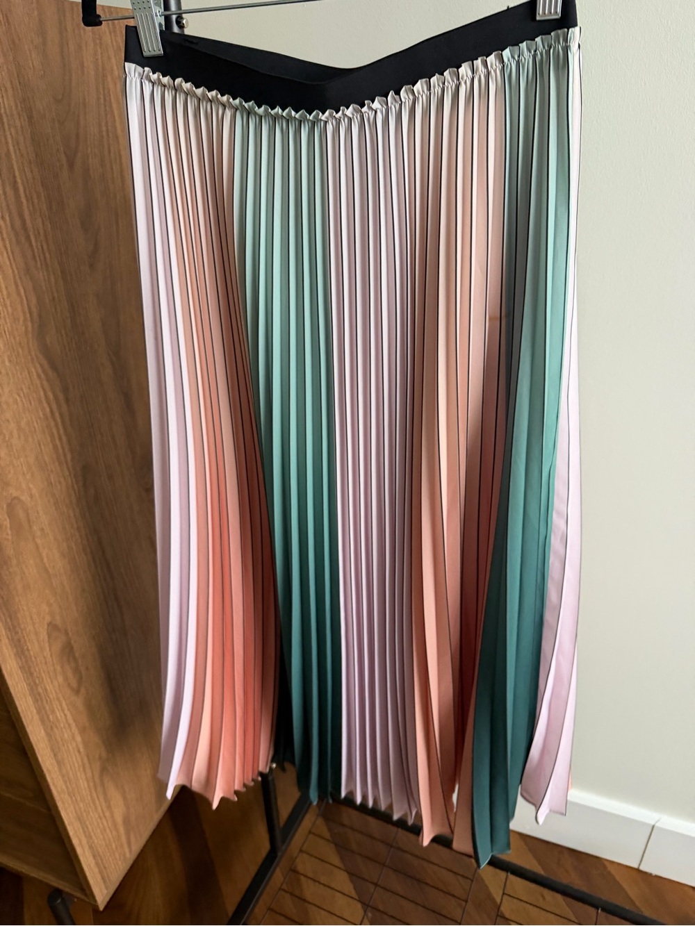 Ted Baker Gradient Colorblock Pleated Midi Skirt Size 2 (US 6) - Picture 8 of 16
